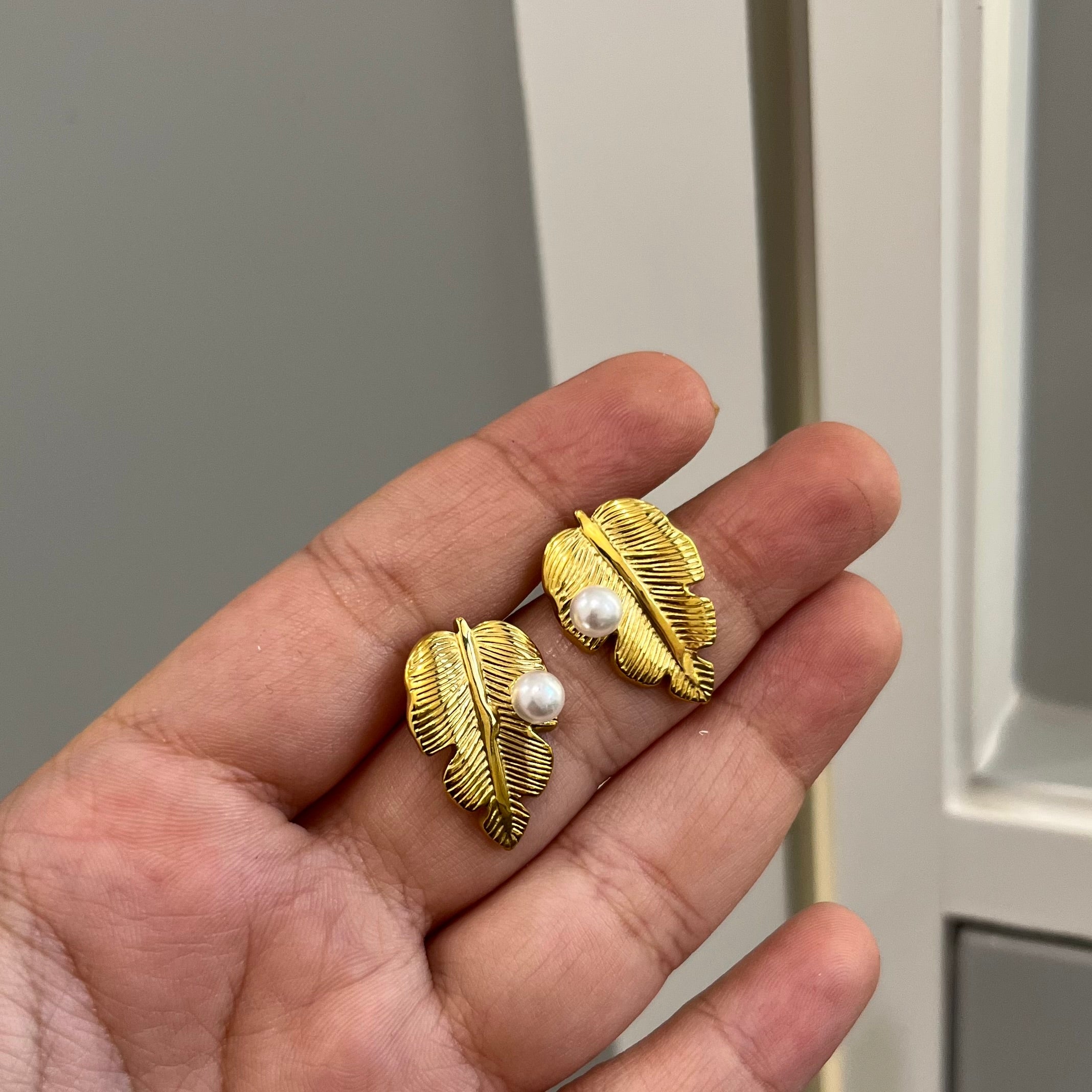Leaf earrings