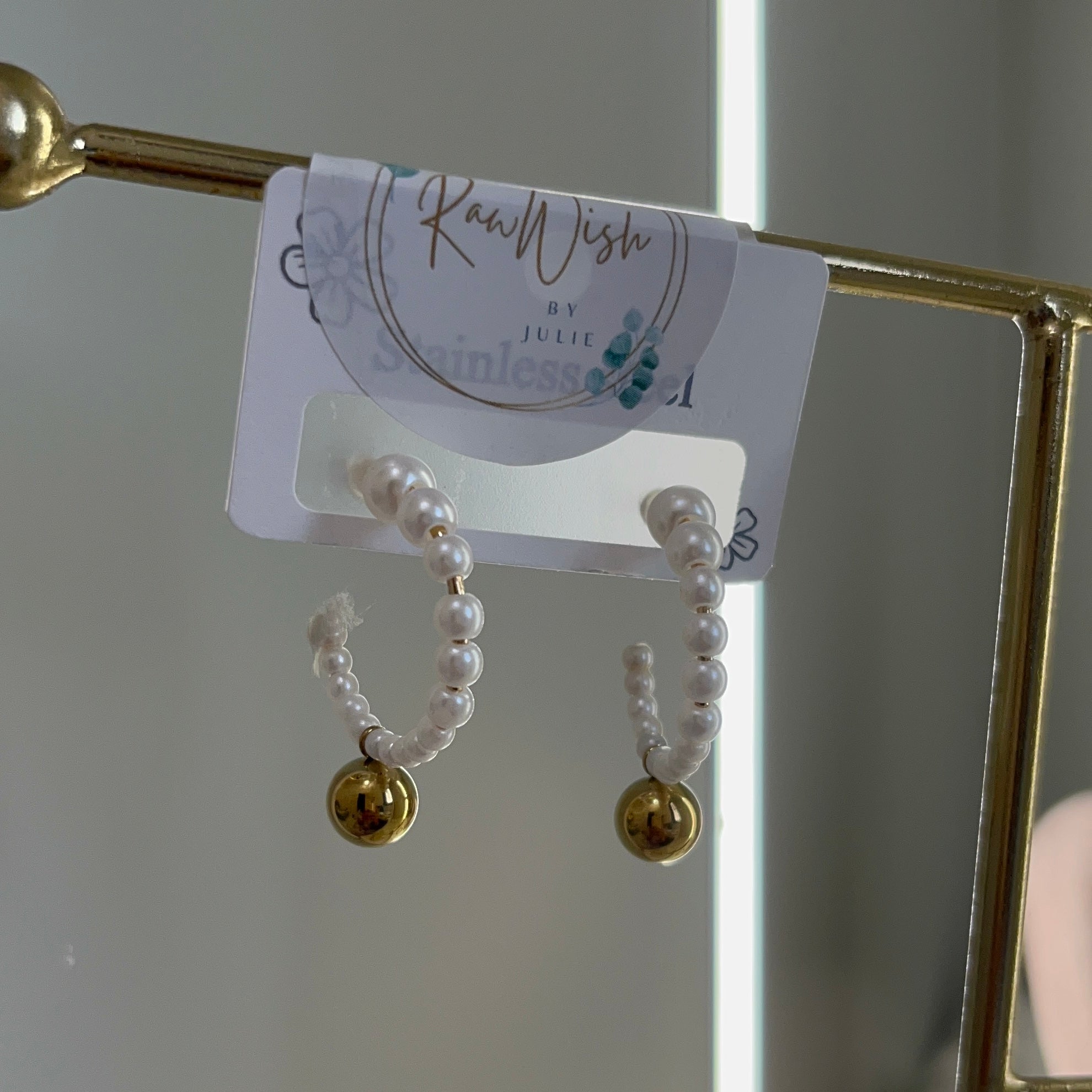 Pearl hoops