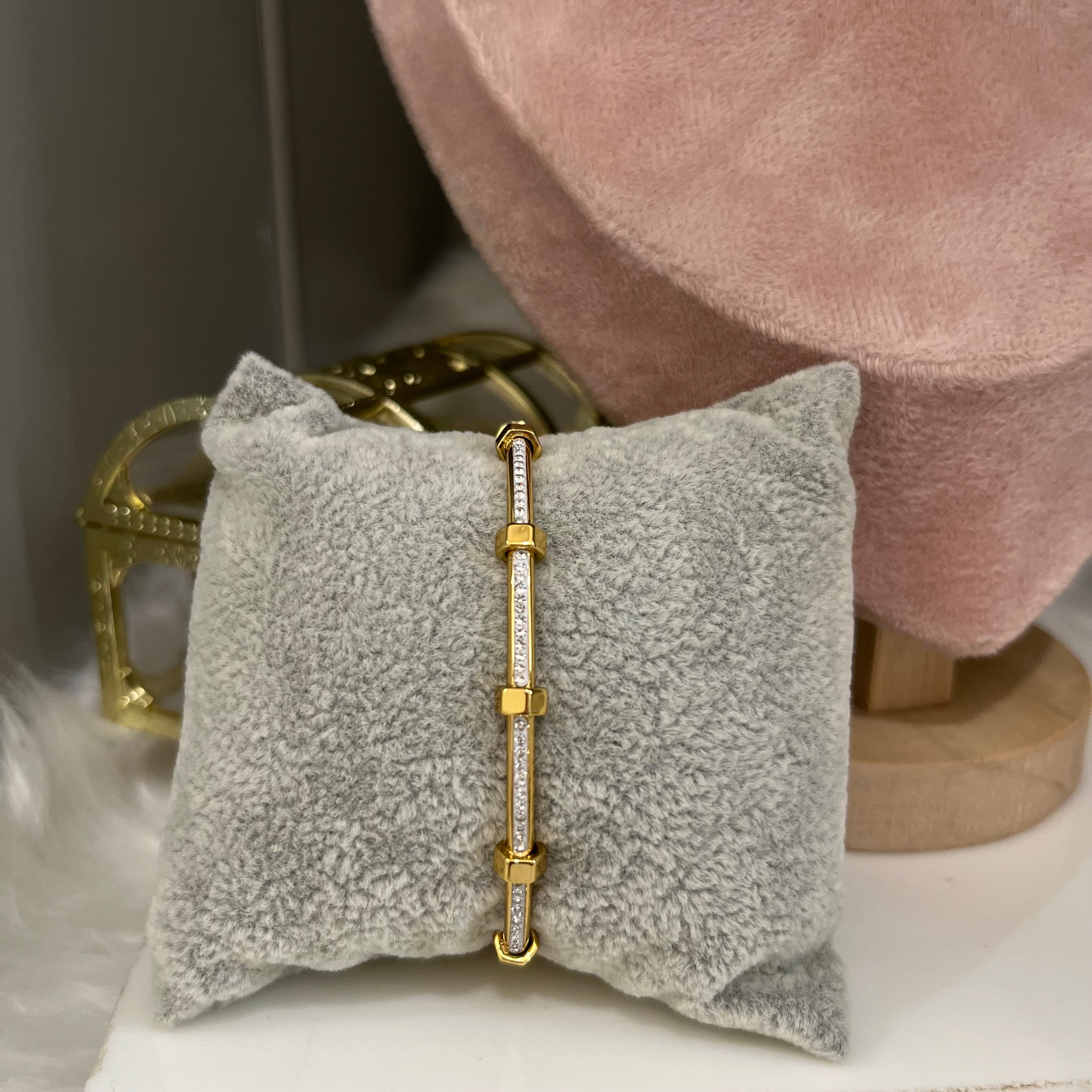 Celeste bar bracelet