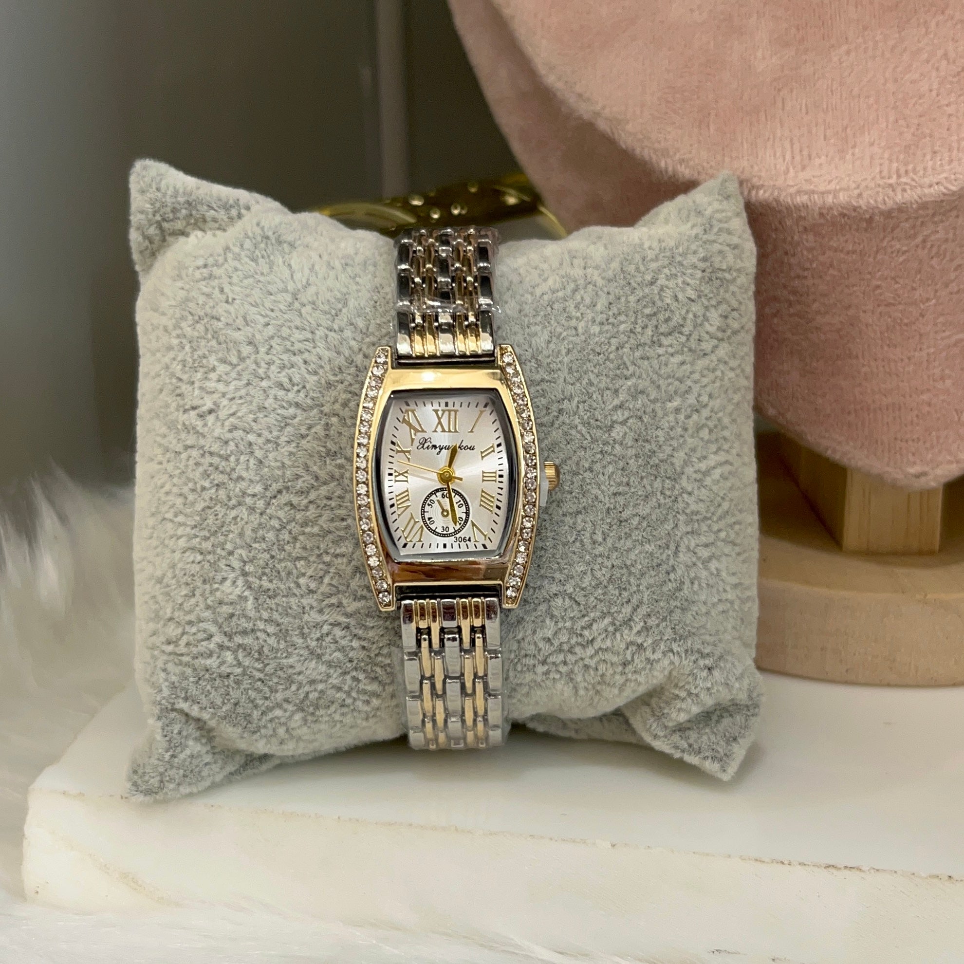Dual tone vintage watch