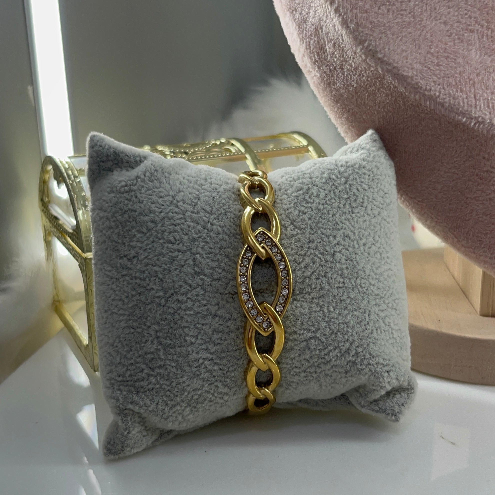 Infinity spark Bracelet