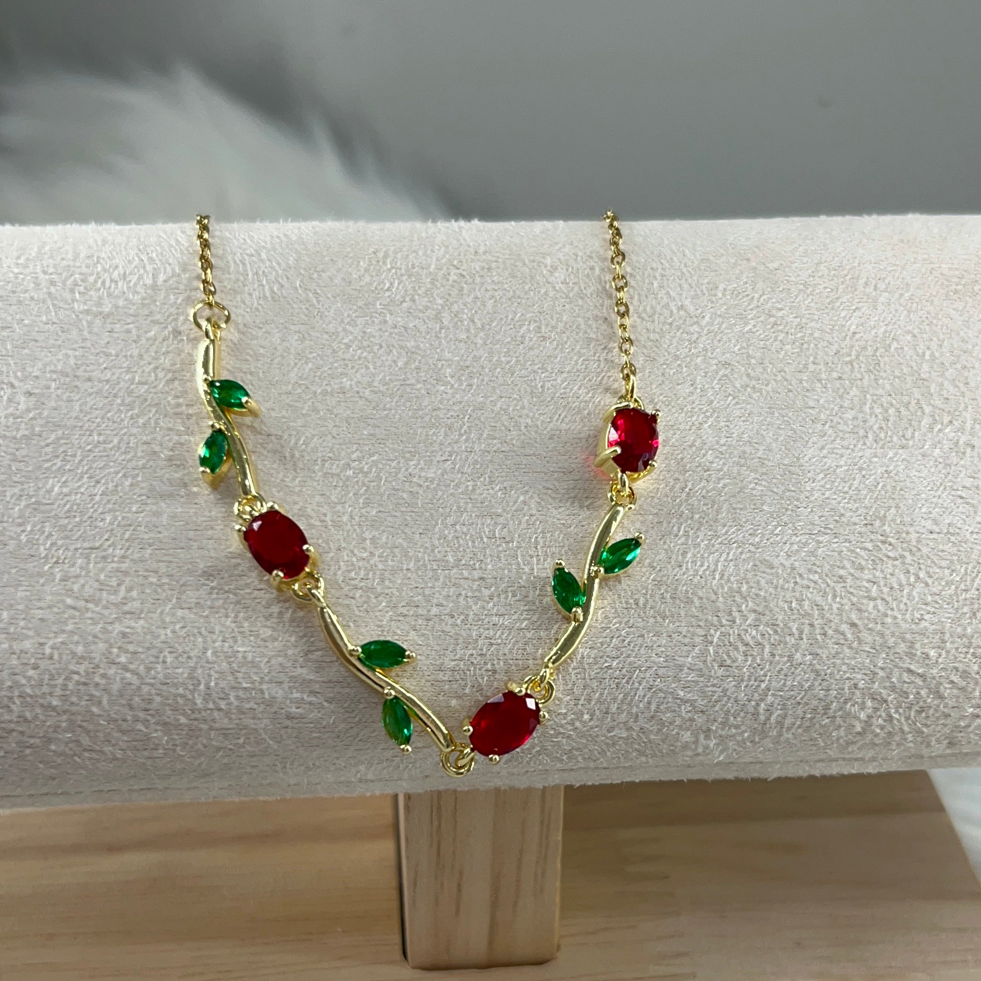 Tulip necklace