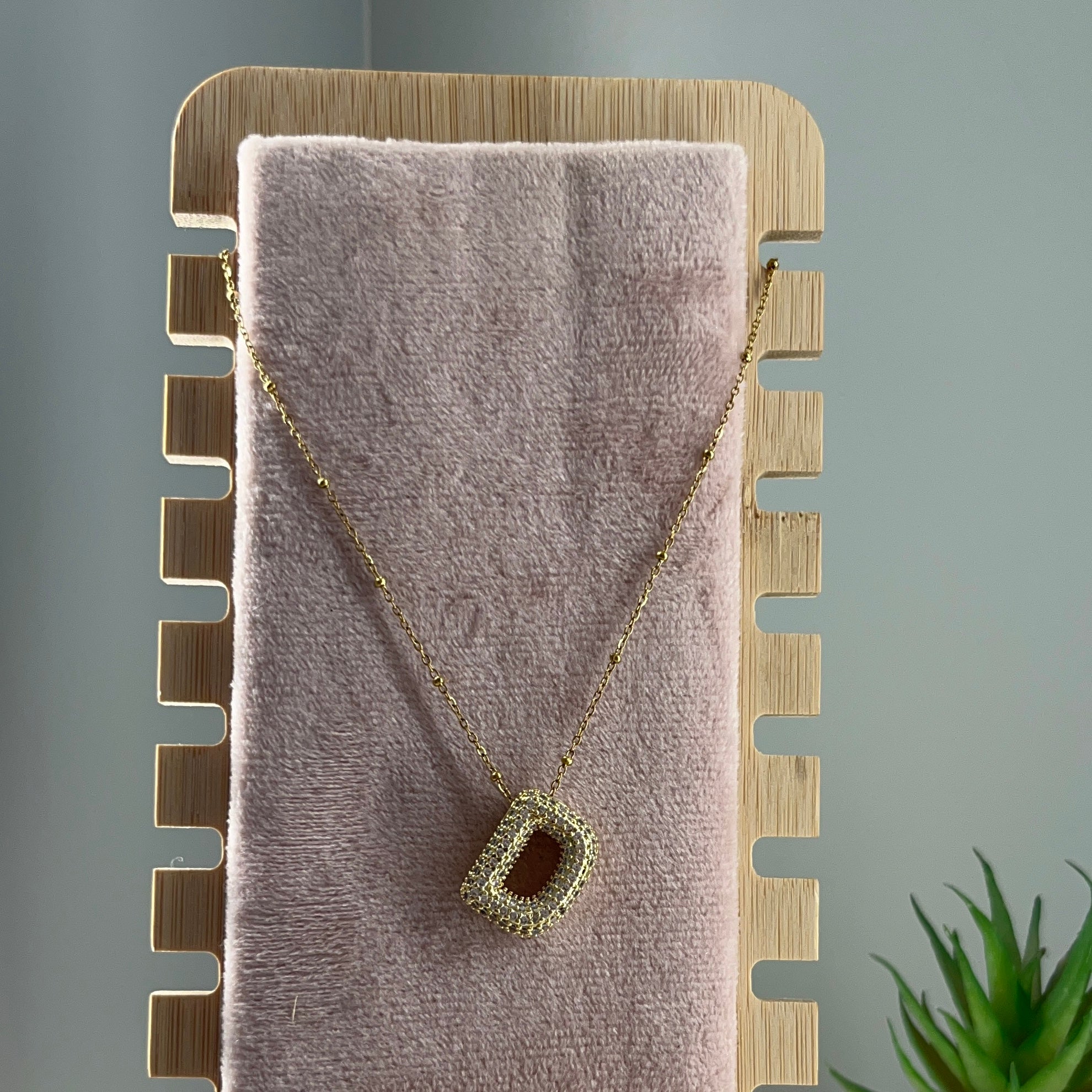 D diamond letter Neckchain
